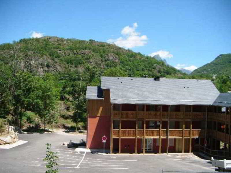 Residence Domaine De La Vallee D'Ax - Location A La Nuit, Linge Inclus Ax-les-Thermes Exterior photo